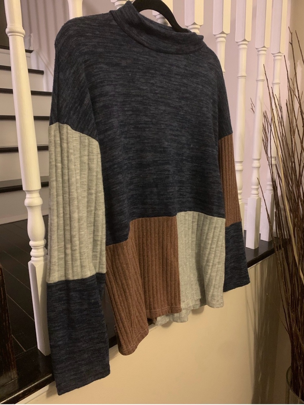 Relaxed Colorblock Turtleneck Sweater in Navy, Brown & Cream